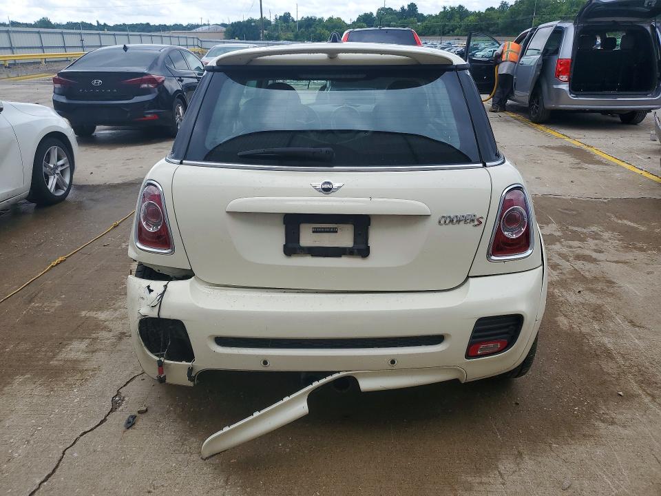 2011 Mini Cooper VIN WMWSV3C55BTY22293 COPART salvage auction — REAR END, Ky - Cert Of Title-Salvage, sold $4,700 on 2026-07-15 (photo 6)