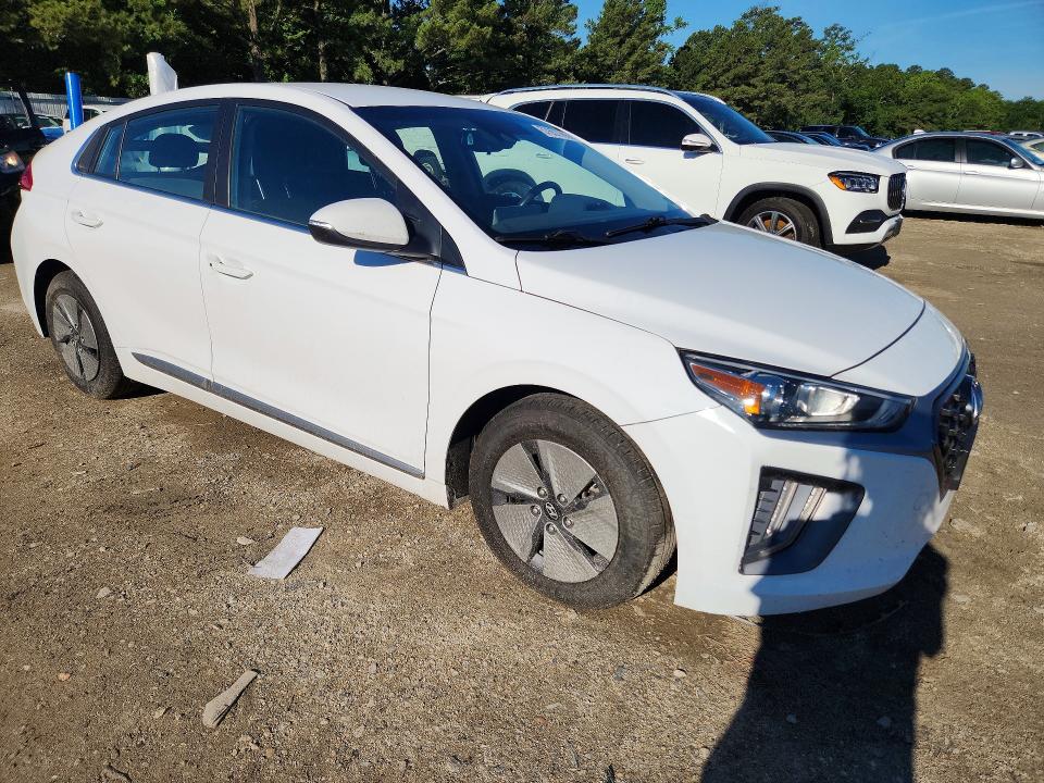 2021 Hyundai Ioniq VIN KMHC75LC3MU260804 COPART salvage auction — WATER/FLOOD, Salvage Title, sold $2,900 on 2026-07-14 (photo 4)