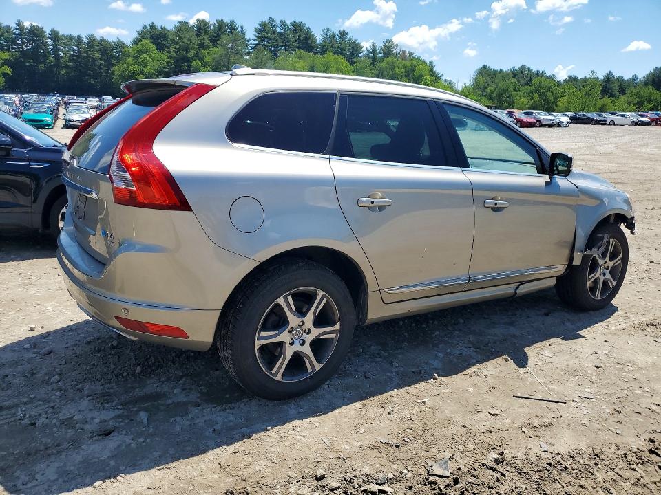 2014 Volvo VIN YV4902DZXE2520775 COPART salvage auction — FRONT END, MA - CERT OF TITLE-RECONSTRCTD COLL, sold $1,800 on 2026-07-20 (photo 3)