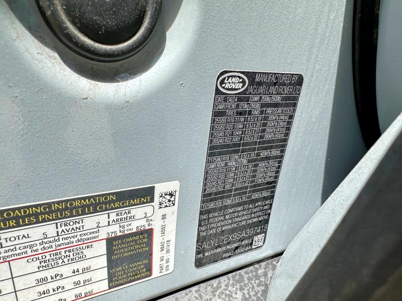 2025 Land rover RANGE ROVER VIN SALYL2EX9SA397418 COPART salvage auction — MINOR DENT/SCRATCHES, Ga - Certificate Of Title, sold $34,500 on 2026-08-26 (photo 9)