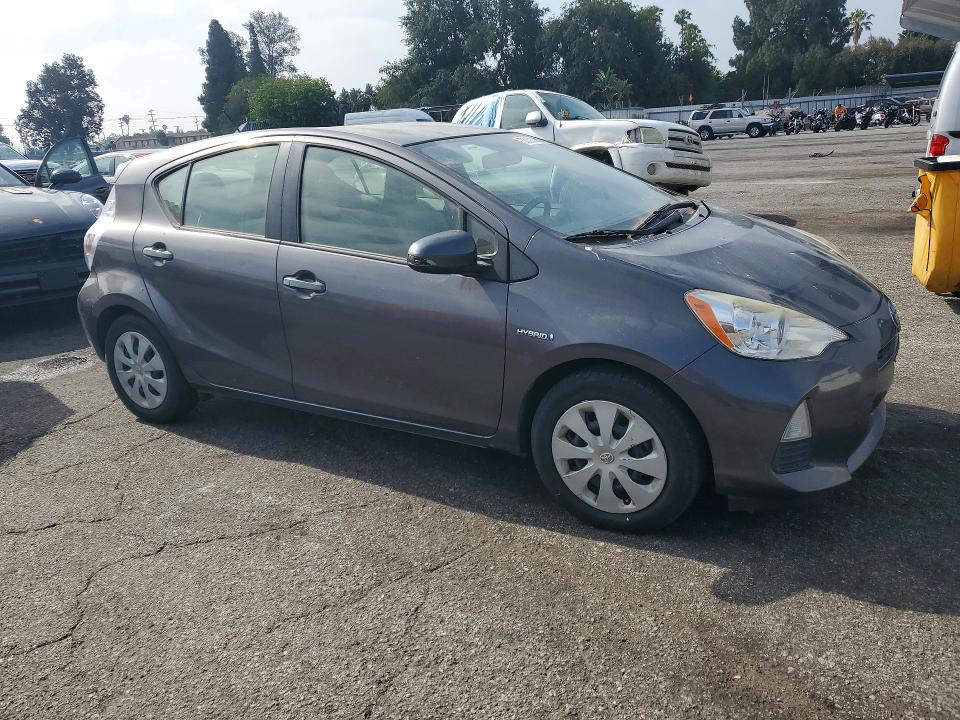 2014 Toyota VIN JTDKDTB31E1566305 COPART salvage auction — MINOR DENT/SCRATCHES, Ca - Dis/Dlr/Exp Only Clean Title, sold $1,850 on 2026-07-31 (photo 4)