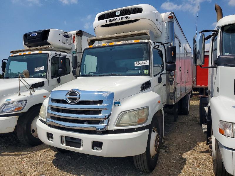 2011 Hino 338 VIN 5PVNV8JT5B4S52062 COPART salvage auction — NORMAL WEAR, NY - CERTIFICATE OF TITLE, sold $1,300 on 2026-10-06 (photo 2)