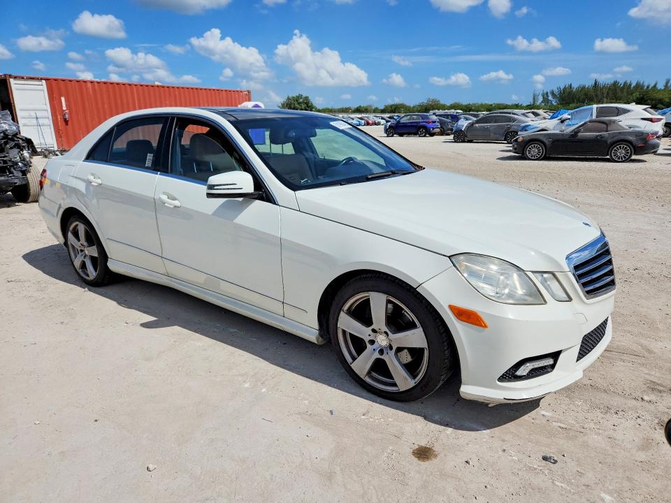 2011 Mercedes-benz E-class VIN WDDHF5GB7BA293887 COPART salvage auction — MINOR DENT/SCRATCHES, Fl - Certificate Of Title (P), sold $1,950 on 2026-07-04 (photo 4)