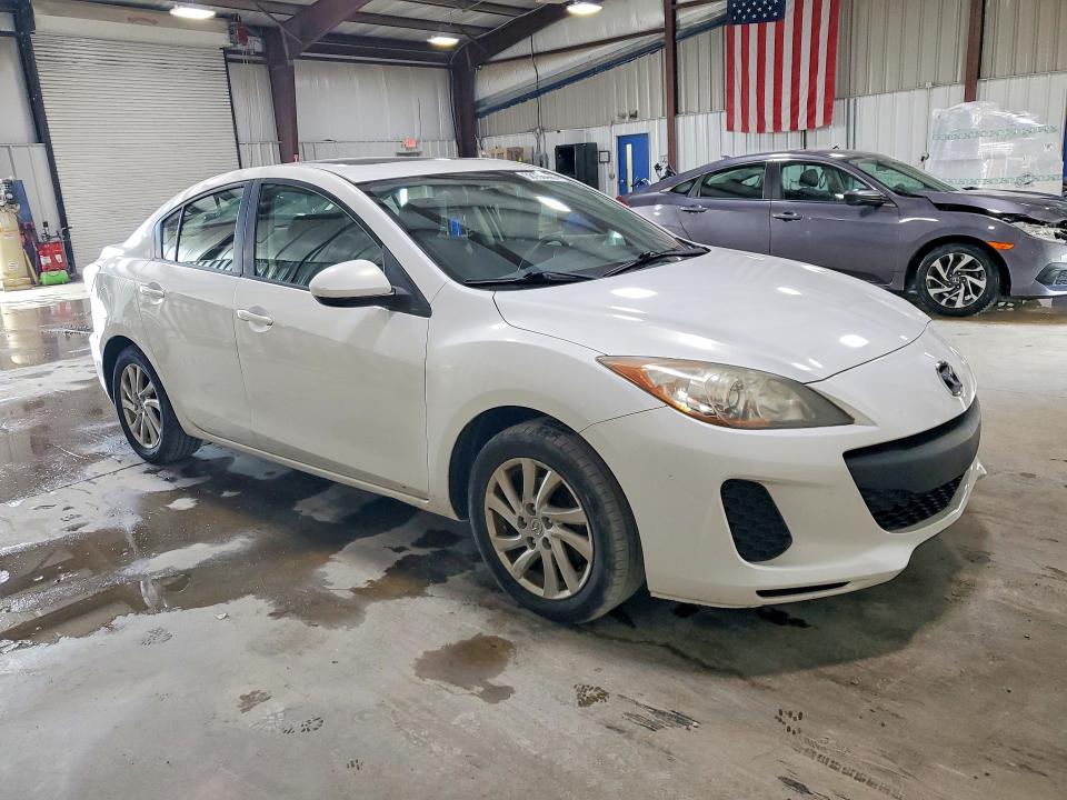 2012 Mazda 3 VIN JM1BL1VG7C1510646 COPART salvage auction — NORMAL WEAR, PA - CERT OF TITLE, sold $1,600 on 2026-07-29 (photo 4)