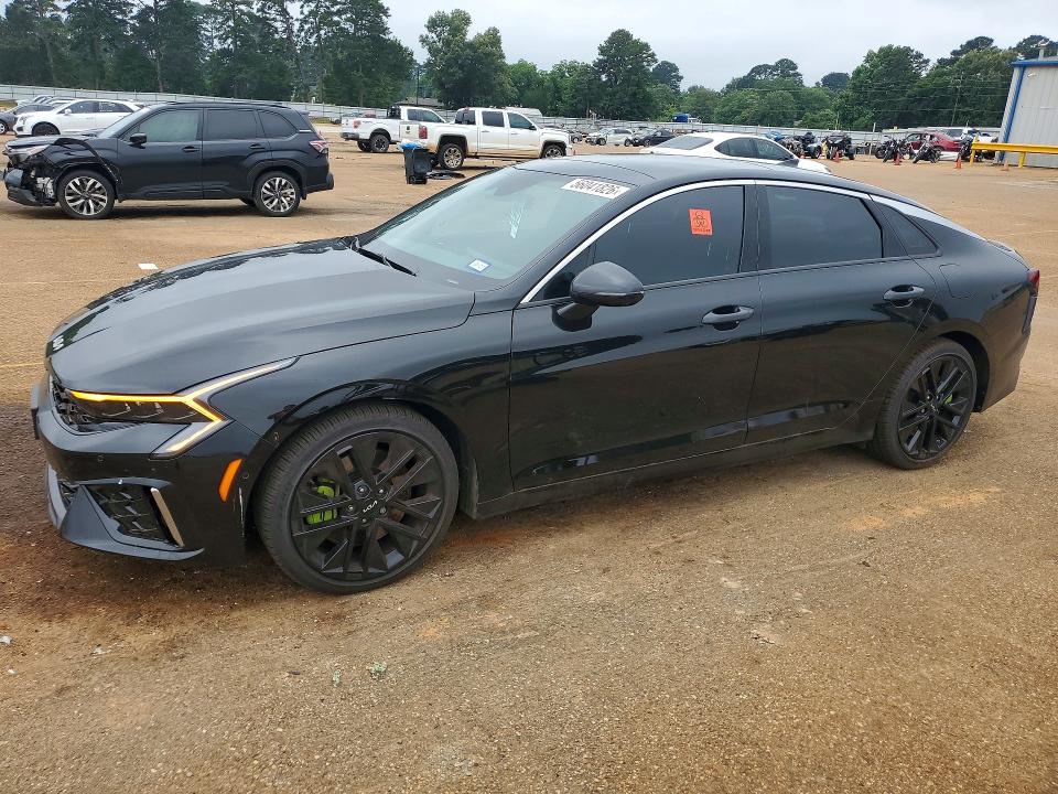 2026 Kia VIN KNAG44J89T5423887 COPART salvage auction — WATER/FLOOD, Tx - Salvage Title-Flood Damage, sold $11,300 on 2026-07-13 (photo 1)