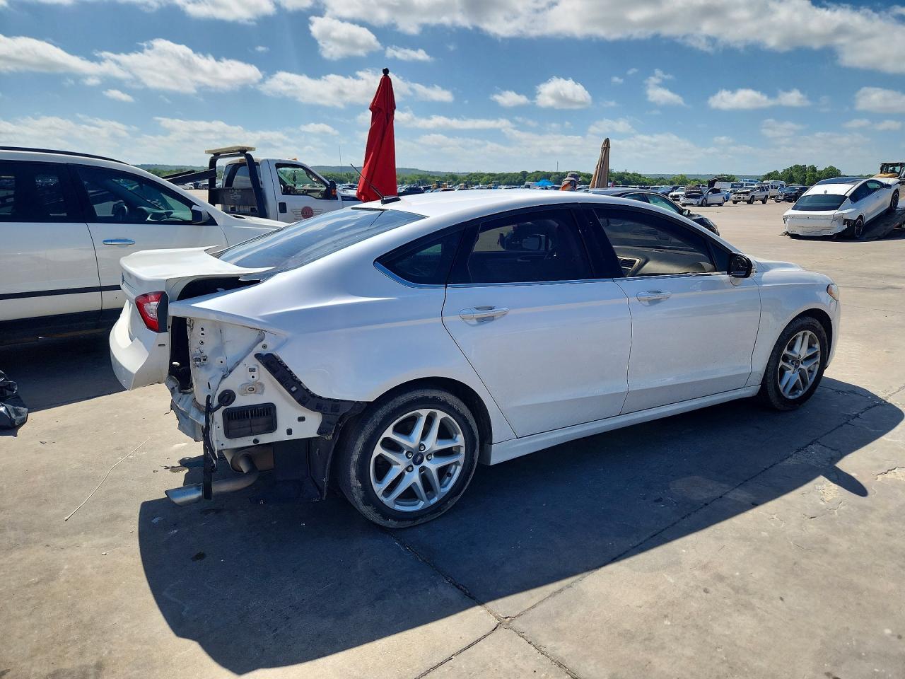 2014 Ford Fusion VIN 1FA6P0HD6E5386601 COPART salvage auction — Rear End, TX - SALVAGE VEHICLE TITLE, sold $900 on 2026-07-09 (photo 3)
