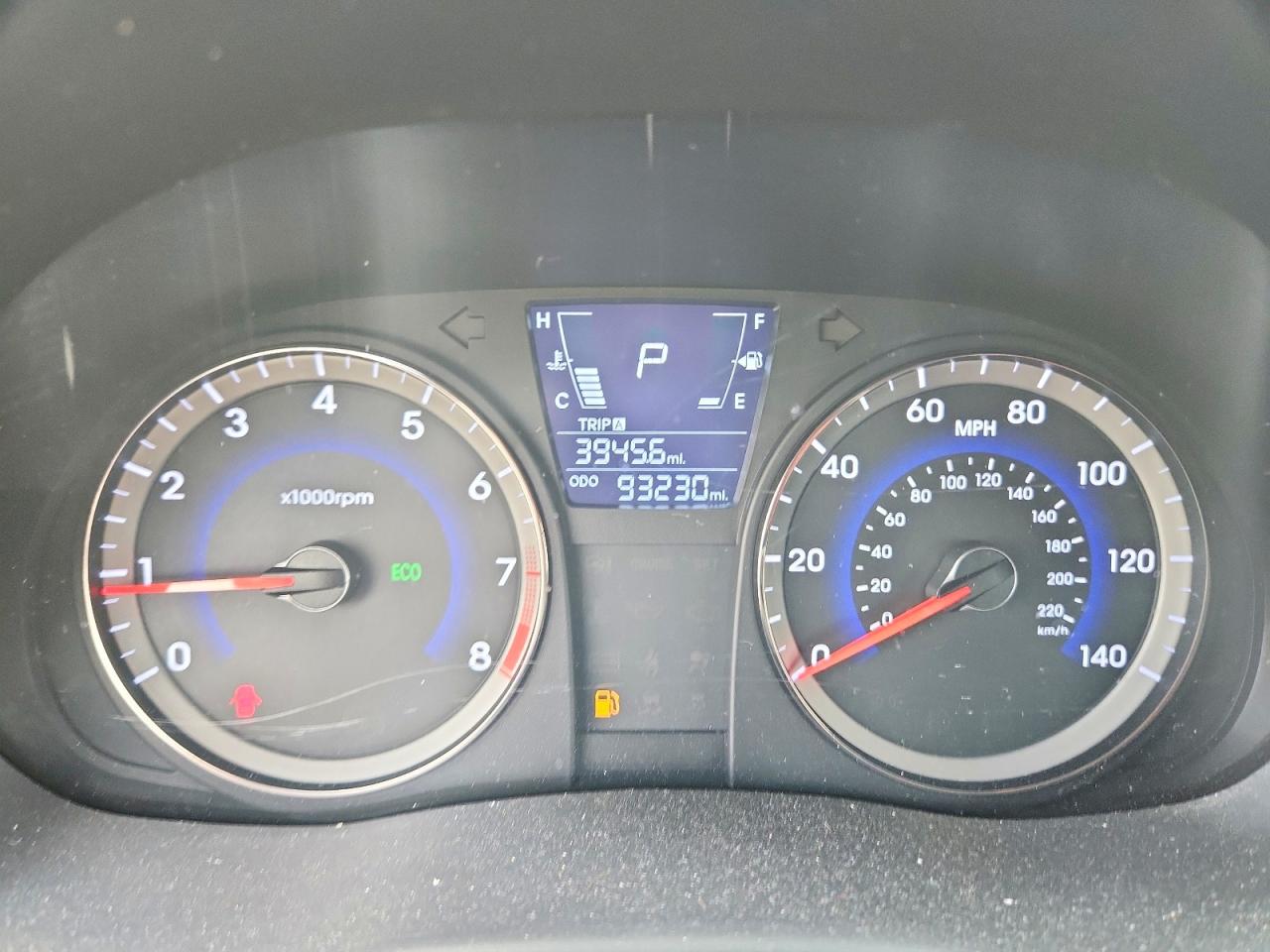 2014 Hyundai Accent VIN KMHCU5AE3EU197475 COPART salvage auction — Front End, TX - SALVAGE VEHICLE TITLE, sold $1,400 on 2026-07-09 (photo 9)