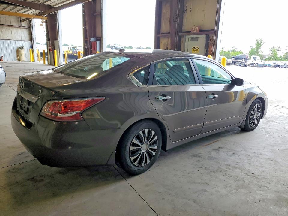 2015 Nissan VIN 1N4AL3AP2FN877194 COPART salvage auction — NORMAL WEAR, Ia - Certificate Of Title, sold $525 on 2026-07-04 (photo 3)