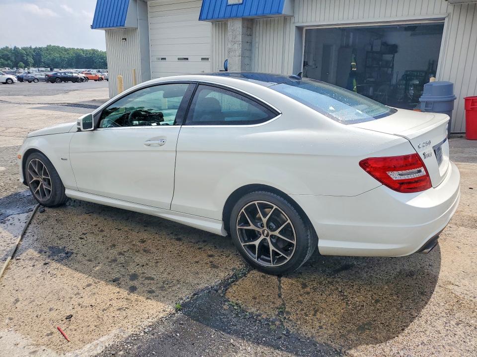2012 Mercedes-benz C class VIN WDDGJ4HB4CF856501 COPART salvage auction — NORMAL WEAR, In - Certificate Of Title, sold $1,050 on 2026-08-04 (photo 2)