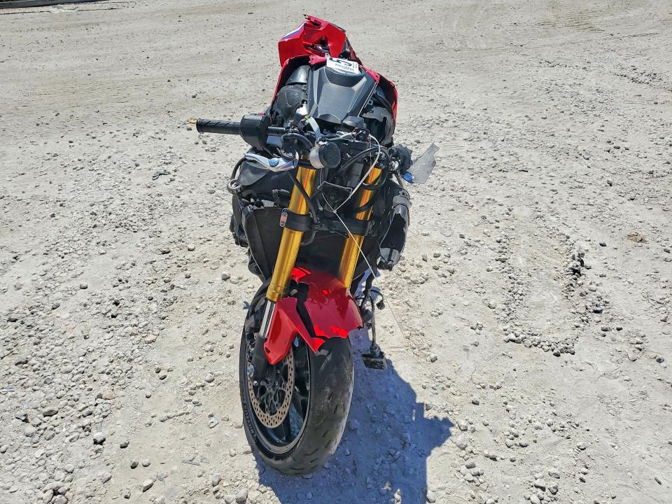 2022 Honda Cbr VIN JH2SC7717NK500070 COPART salvage auction — ROLLOVER, Fl - Certificate Of Destruction, sold $2,950 on 2026-07-10 (photo 2)