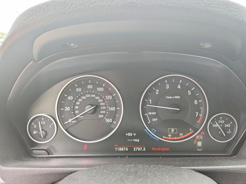 2018 BMW 3er VIN WBA8E5G59JUN46880 COPART salvage auction — ROOF, Fl - Cert Of Title Slvg Rebuildable, sold $2,450 on 2026-07-17 (photo 9)