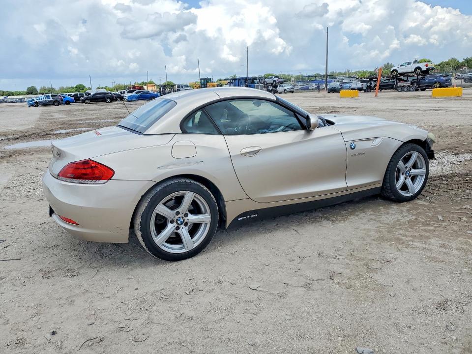 2009 BMW Z4 VIN WBALM535X9E161149 COPART salvage auction — FRONT END, FL - DEALER ONLY CLEAN TITLE (P), sold $4,000 on 2026-07-13 (photo 3)