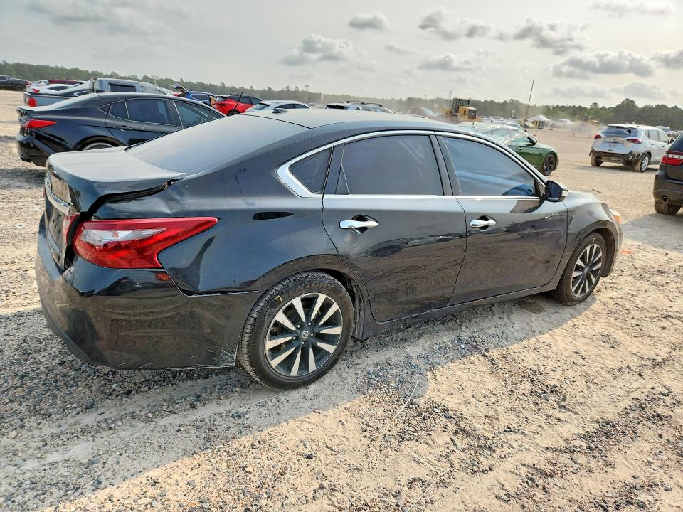 2018 Nissan Altima VIN 1N4AL3AP3JC198989 COPART salvage auction — REAR END, Tx - Salvage Vehicle Title, sold $2,000 on 2026-07-02 (photo 3)