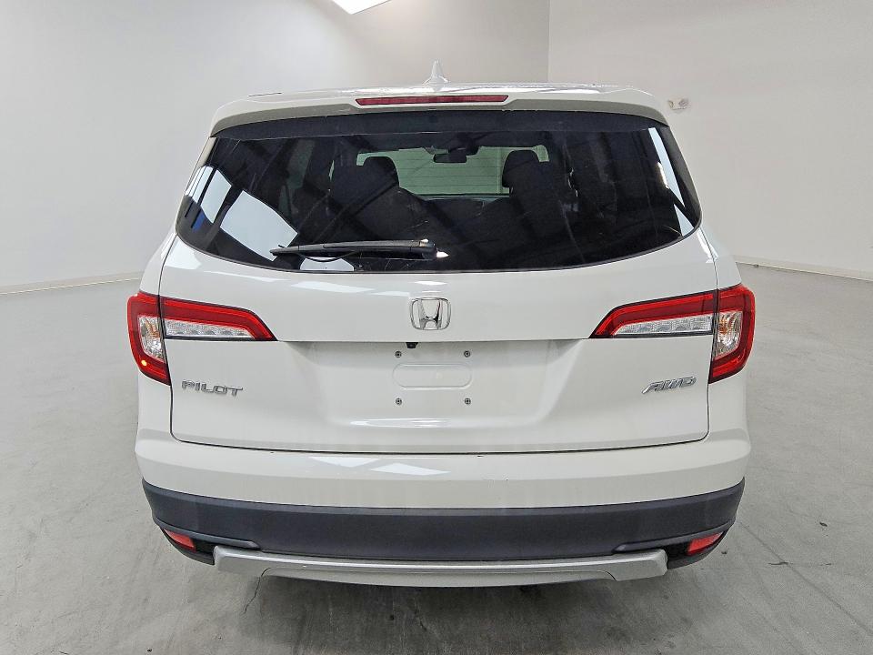 2021 Honda Pilot VIN 5FNYF6H39MB082725 COPART salvage auction — NORMAL WEAR, WV - CERTIFICATE OF TITLE, sold $14,000 on 2026-07-07 (photo 6)