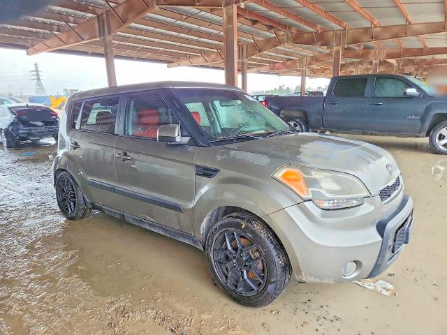 2011 Kia Soul VIN KNDJT2A21B7205330 COPART salvage auction — REAR END, Tx - Salvage Vehicle Title, sold $625 on 2026-07-07 (photo 4)