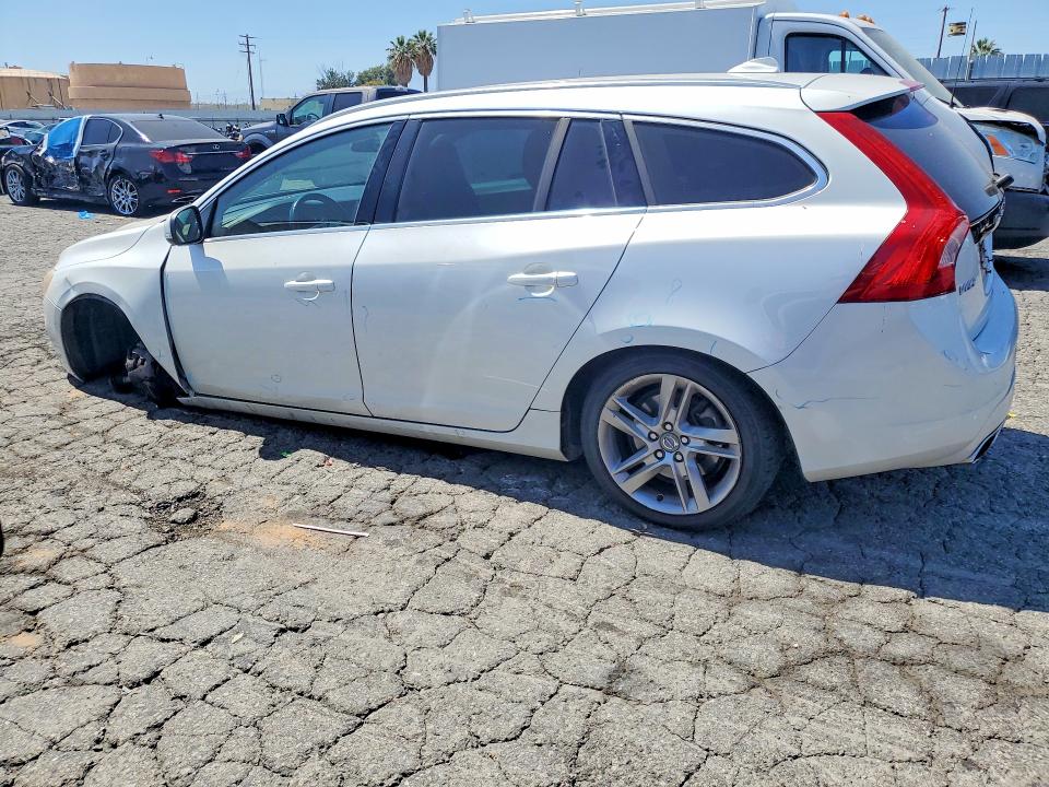 2015 Volvo V60 VIN YV140MEBXF1208094 COPART salvage auction — FRONT END, CA - SALVAGE CERTIFICATE, sold $575 on 2026-07-23 (photo 2)
