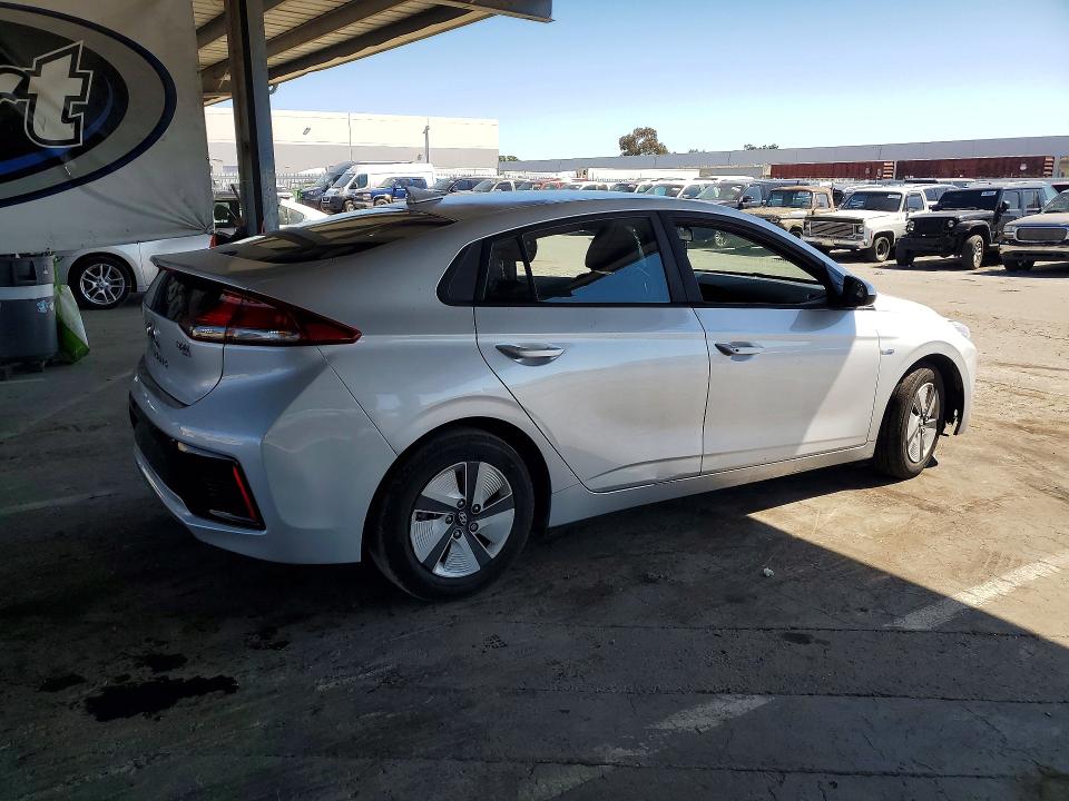 2017 Hyundai Ioniq VIN KMHC65LCXHU049866 COPART salvage auction — FRONT END, CA - SALVAGE CERTIFICATE, sold $2,000 on 2026-07-14 (photo 3)