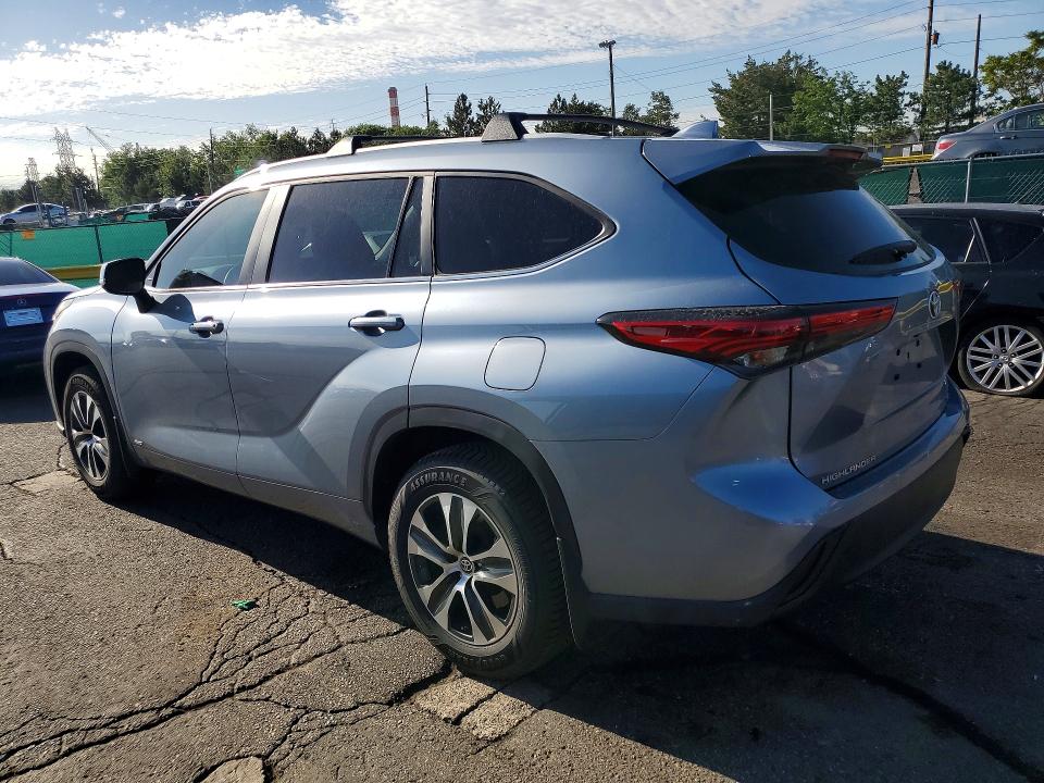 2023 Toyota Highlander VIN 5TDKBRCH3PS598164 COPART salvage auction — REAR END, Co - Public - Salvage Title, sold $11,100 on 2026-07-30 (photo 2)