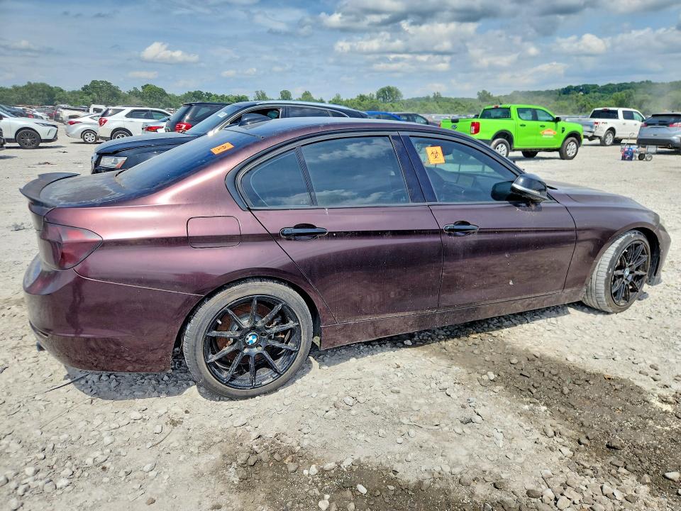 2012 BMW 3er VIN WBA3A9C56CFX59949 COPART salvage auction — WATER/FLOOD, Il - Salvage Cert-Flood, sold $500 on 2026-08-03 (photo 3)