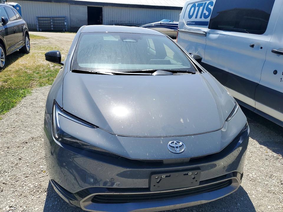 2026 Toyota Prius VIN JTDADABU7T3036270 COPART salvage auction — SIDE, Ab - Oop - Active, sold $25,500 on 2026-07-29 (photo 5)