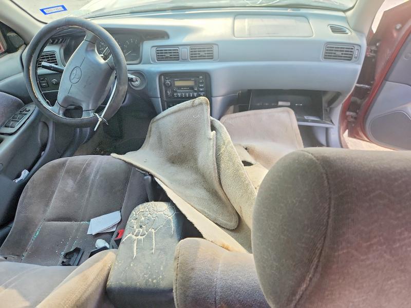 1999 Toyota Camry VIN 4T1BG28K4XU443000 COPART salvage auction — REAR END, TX - SALVAGE VEHICLE TITLE, sold $40 on 2026-07-09 (photo 8)