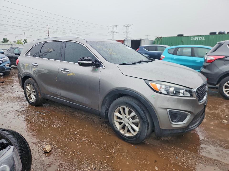 2018 Kia Sorento VIN 5XYPG4A53JG387389 COPART salvage auction — VANDALISM, Il - Salvage Certificate, sold $1,500 on 2026-07-28 (photo 4)