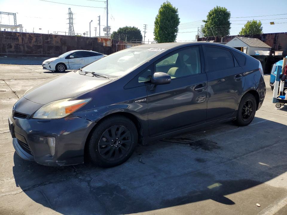 2015 Toyota Prius VIN JTDKN3DU6F0479929 COPART salvage auction — SIDE, Ca - Dis/Dlr/Exp Only Clean Title, sold $575 on 2026-07-06 (photo 1)