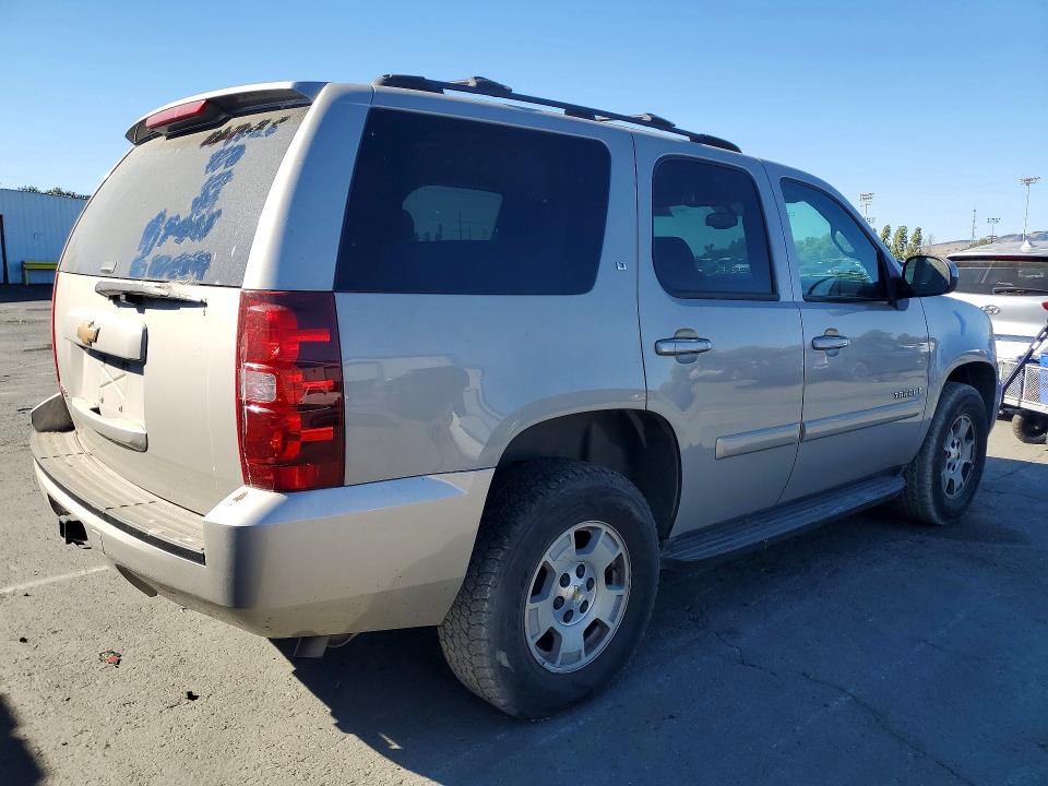 2007 Chevrolet Tahoe VIN 1GNFK13097J150657 COPART salvage auction — MINOR DENT/SCRATCHES, CA - SALVAGE CERTIFICATE, sold $900 on 2026-07-02 (photo 3)