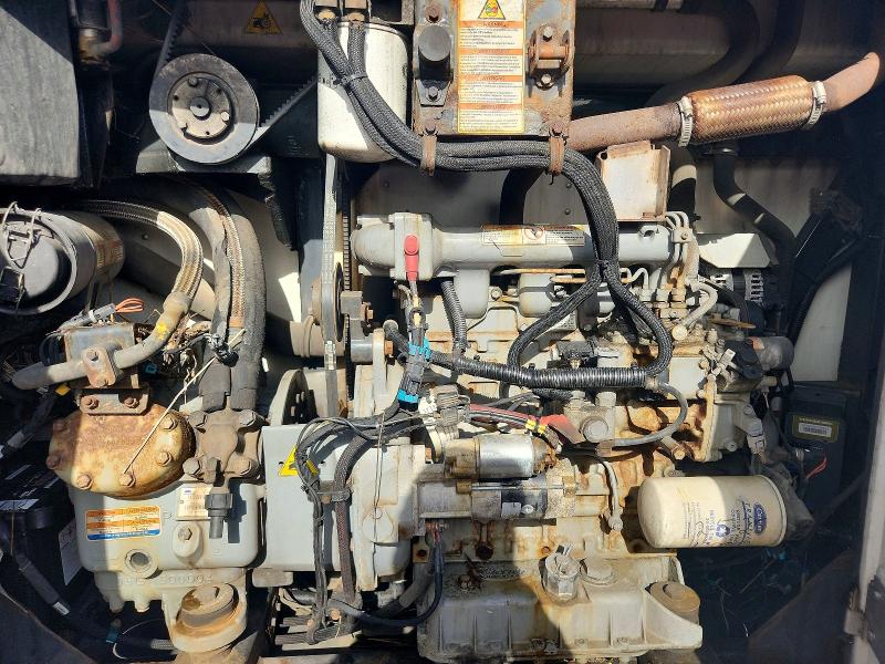 2016 Utility 3000r VIN 1UYVS2537GU617012 COPART salvage auction — UNDERCARRIAGE, IN - CERT OF TITLE-SALVAGE TITLE, sold $150 on 2026-07-30 (photo 7)
