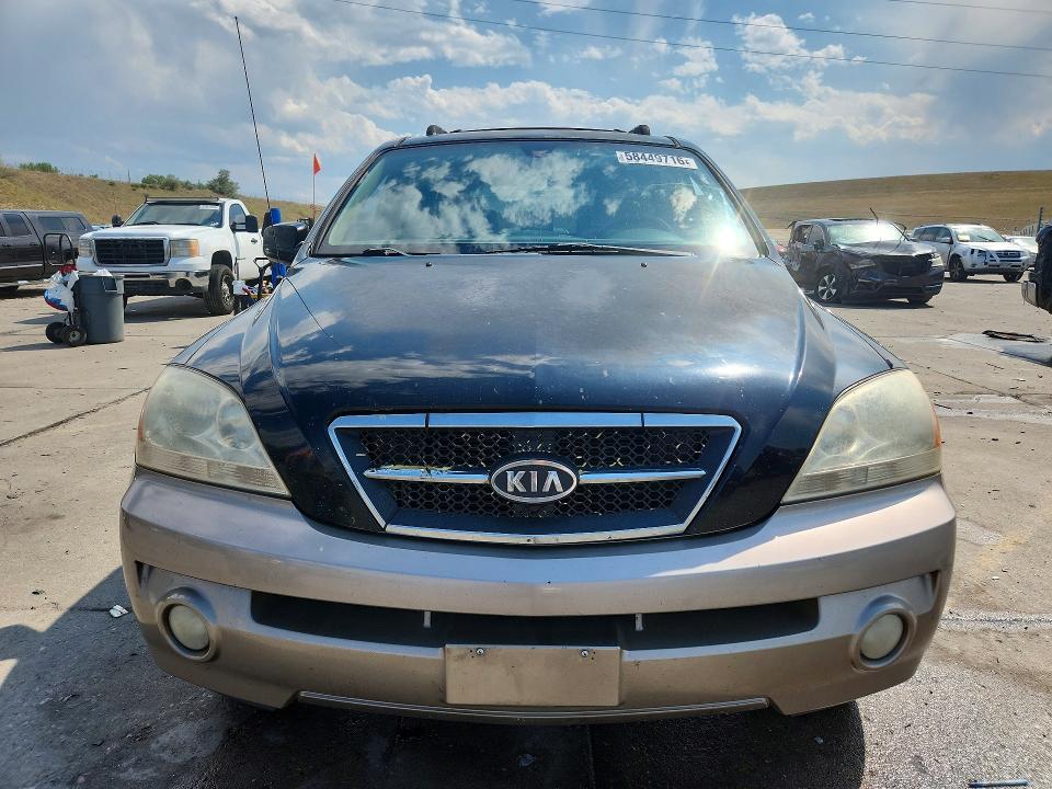 2004 Kia Sorento VIN KNDJC733145267666 COPART salvage auction — SIDE, CO - PUBLIC - SALVAGE TITLE, sold $325 on 2026-07-22 (photo 5)