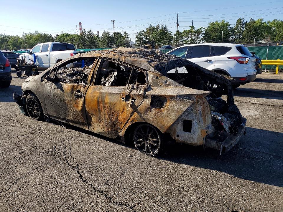 2017 Toyota Prius prime VIN JTDKARFP8H3039704 COPART salvage auction — BURN, CO - BILL OF SALE-PARTS ONLY, sold $250 on 2026-07-09 (photo 2)