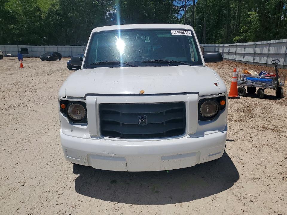 2014 Am general Mv-1 VIN 57WMD2A66EM101883 COPART salvage auction — MINOR DENT/SCRATCHES, NC - CERTIFICATE OF TITLE, sold $1,050 on 2026-07-06 (photo 5)