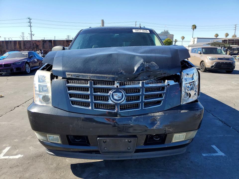 2011 Cadillac Escalade esv VIN 1GYS3JEF9BR386431 COPART salvage auction — FRONT END, CA - SALVAGE CERTIFICATE, sold $2,450 on 2026-07-22 (photo 5)