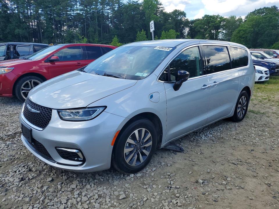 2024 Chrysler Pacifica VIN 2C4RC1S77RR126910 COPART salvage auction — MINOR DENT/SCRATCHES, Ny - Certificate Of Title, sold $17,700 on 2026-07-15 (photo 1)