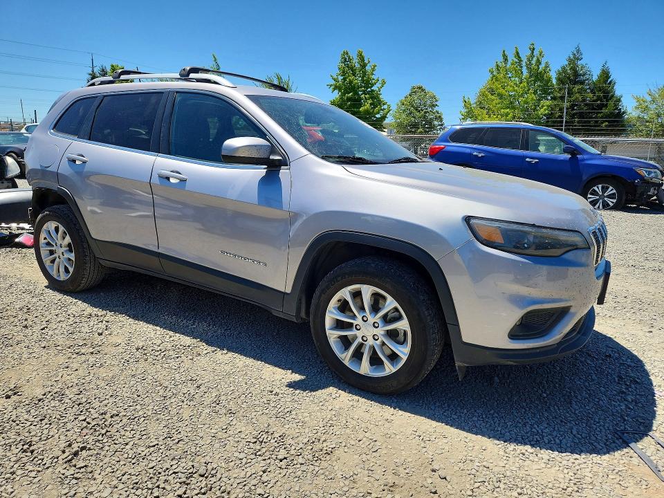 2019 Jeep VIN 1C4PJLCB2KD308048 COPART salvage auction — REAR END, WV - SALVAGE CERTIFICATE, sold $2,550 on 2026-09-01 (photo 4)