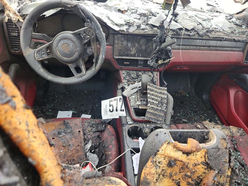 2019 Porsche Cayene VIN WP1AA2AY9KDA02924 COPART salvage auction — BURN, Qc - Irrecuperable, sold $1,800 on 2026-07-21 (photo 8)