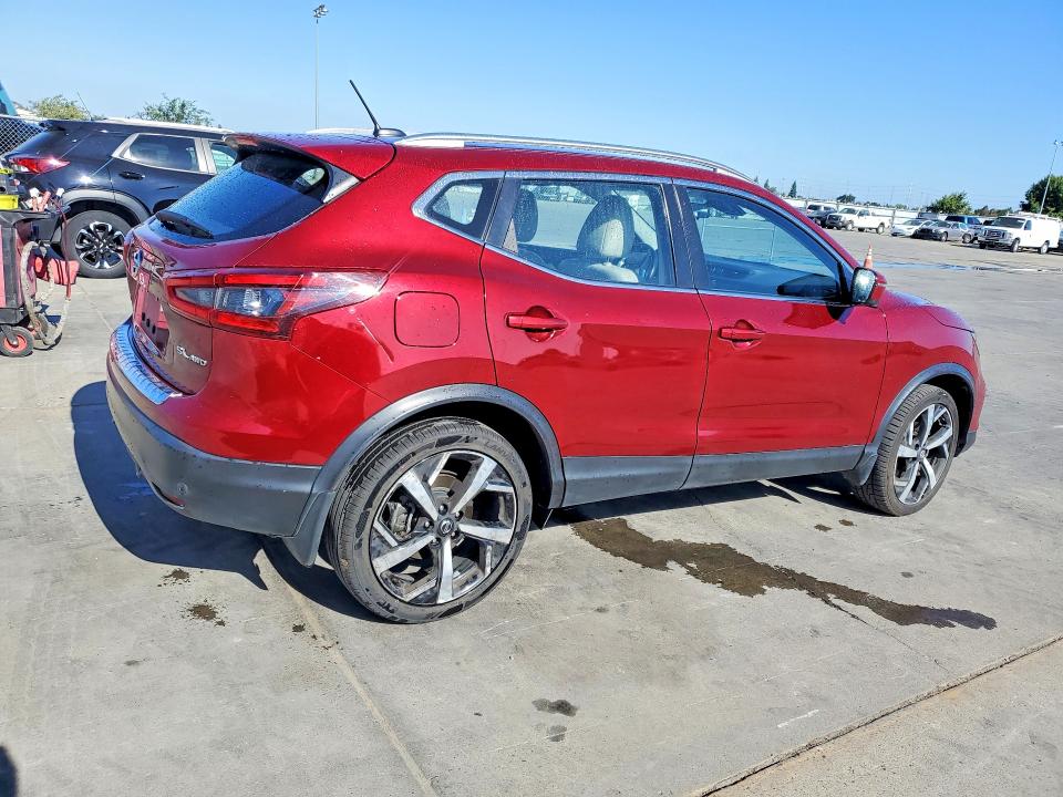 2022 Nissan Rogue sport VIN JN1BJ1CW1NW494002 COPART salvage auction — MECHANICAL, CA - CERTIFICATE OF TITLE, sold $3,650 on 2026-07-08 (photo 3)