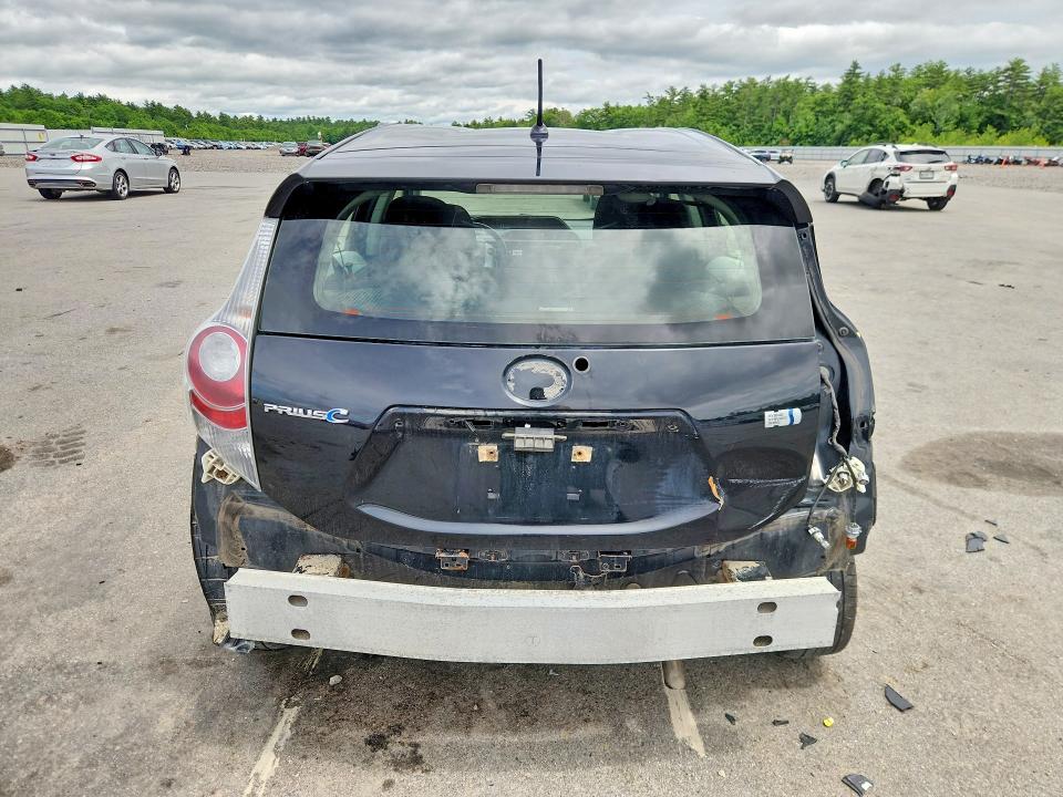 2013 Toyota Prius c VIN JTDKDTB35D1533127 COPART salvage auction — REAR END, Me - Cert Of Title-Salvage Collisio, sold $900 on 2026-07-17 (photo 6)