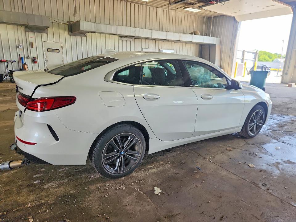 2024 BMW 2er VIN WBA53AK02R7R52760 COPART salvage auction — REAR END, Wi - Cert Of Title-Claim Paid, sold $7,800 on 2026-08-24 (photo 3)