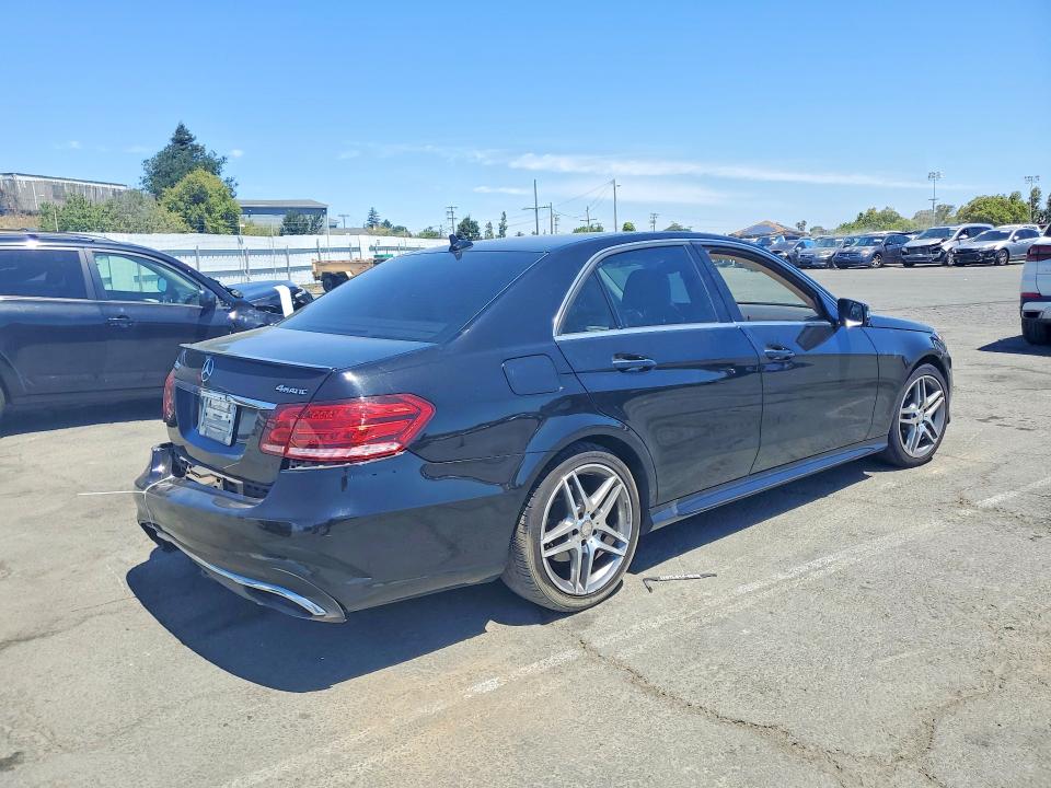 2015 Mercedes-benz E-klasse VIN WDDHF8JB0FB106421 COPART salvage auction — SIDE, Salvage Title, sold $2,000 on 2026-07-17 (photo 3)