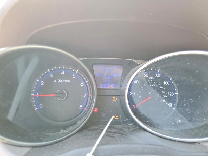 2011 Hyundai Tucson VIN KM8JU3AC2BU176025 COPART salvage auction — REAR END, Va - Certificate Of Title, sold $375 on 2026-07-07 (photo 9)