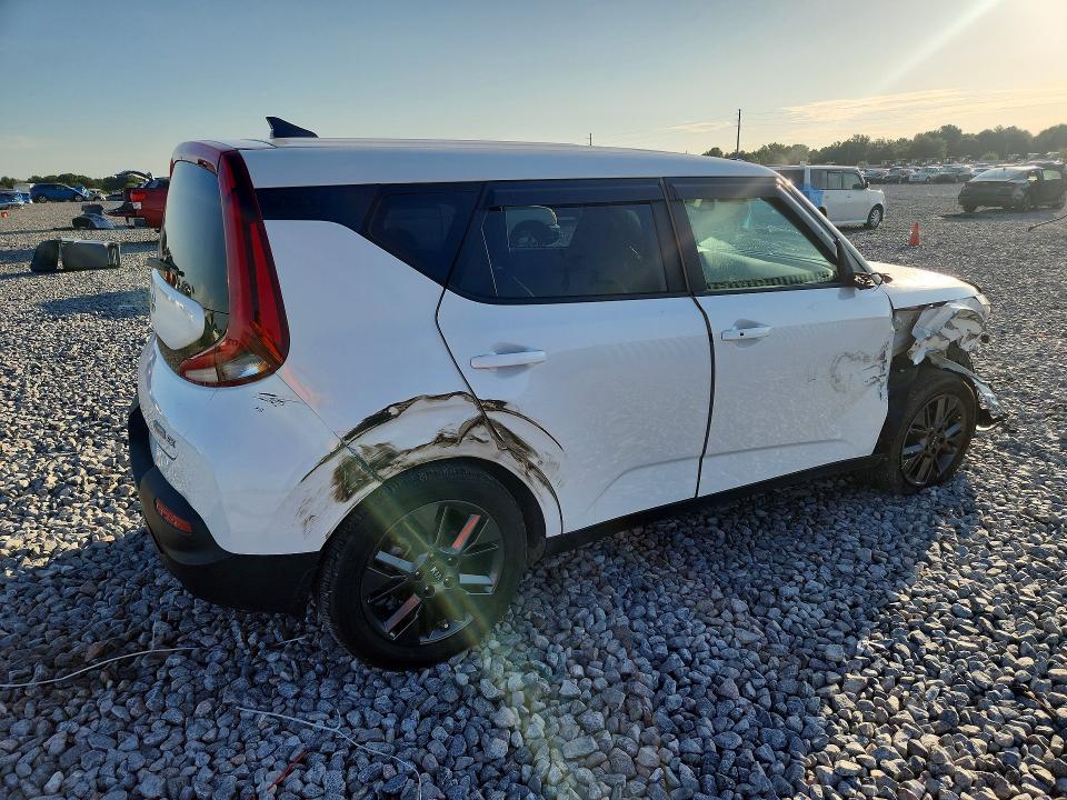 2021 Kia Soul VIN KNDJ33AUXM7140407 COPART salvage auction — FRONT END, Fl - Cert Of Title Slvg Rebuildable, sold $3,750 on 2026-07-14 (photo 3)