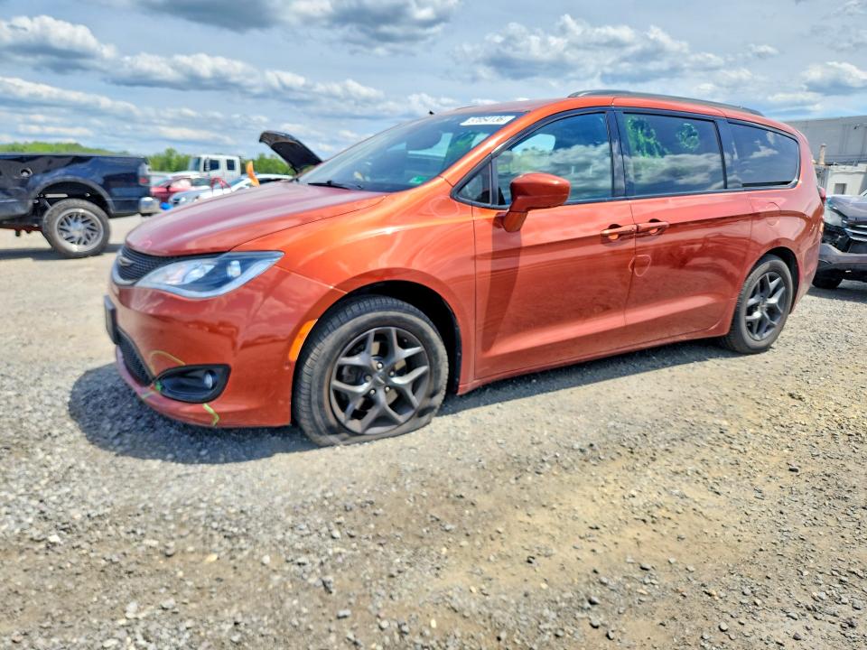 2018 Chrysler Pacifica VIN 2C4RC1BG9JR317118 COPART salvage auction — SIDE, Va - Cert Of Title - Salvage, sold $3,700 on 2026-07-22 (photo 1)