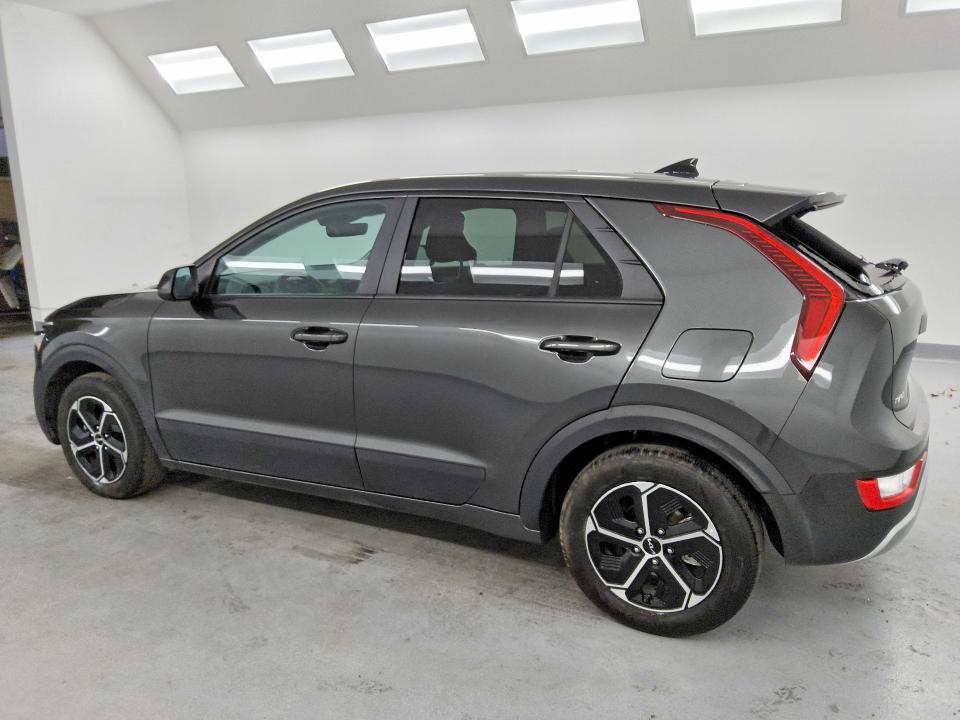 2026 Kia Niro VIN KNDCP3LE3T5317313 COPART salvage auction — MECHANICAL, AZ - CERTIFICATE OF TITLE, sold $12,300 on 2026-07-08 (photo 2)