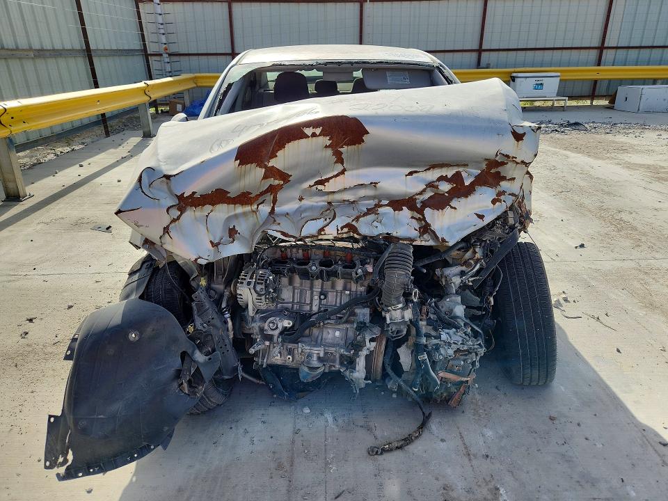 2017 Hyundai Elantra VIN KMHD74LF7HU087593 COPART salvage auction — FRONT END, Salvage Title, sold $175 on 2026-07-31 (photo 5)
