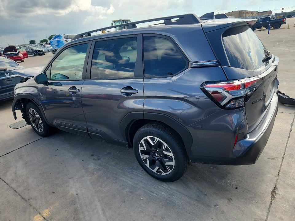 2026 Subaru Forester VIN 4S4SLDD65T3071036 COPART salvage auction — MINOR DENT/SCRATCHES, Fl - Certificate Of Title, sold $7,800 on 2026-08-31 (photo 2)