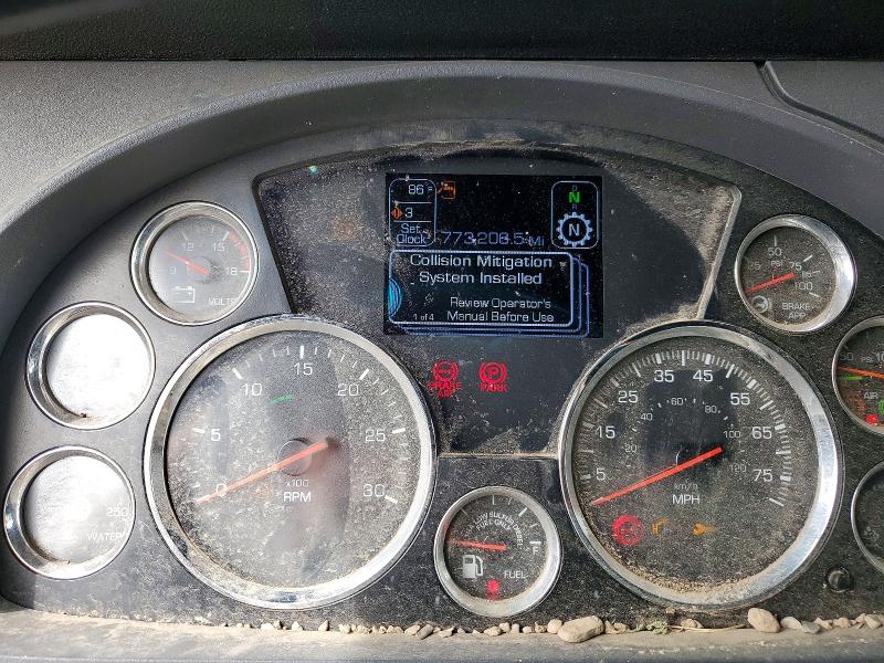2022 Kenworth T680 VIN 1XKYD49X8NJ493155 COPART salvage auction — ALL OVER, UT - SALVAGE CERTIFICATE, sold $8,900 on 2026-07-16 (photo 8)
