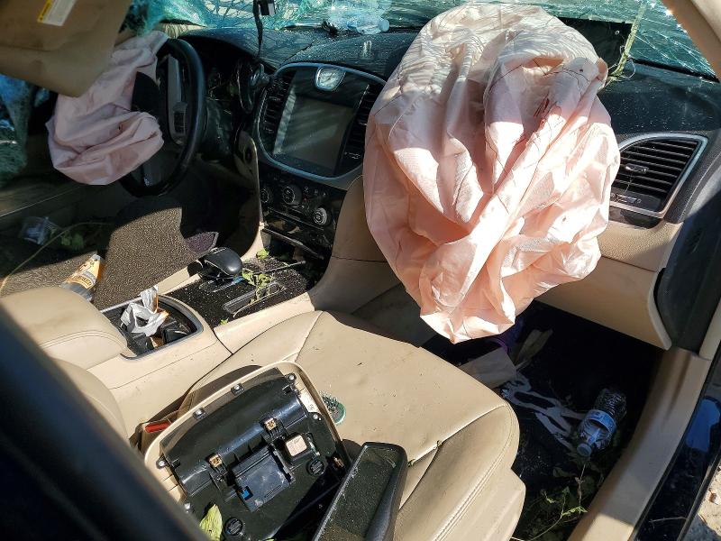 2014 Chrysler 300 VIN 2C3CCAAG0EH175426 COPART salvage auction — ALL OVER, IN - CERT OF TITLE-SALVAGE TITLE, sold $300 on 2026-07-02 (photo 8)