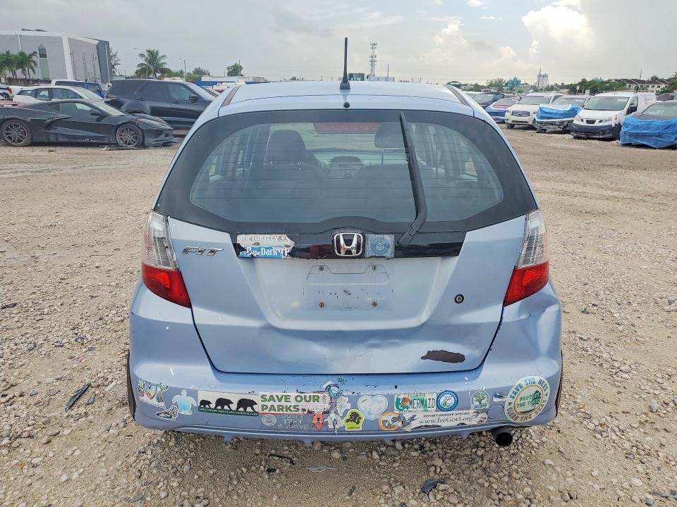 2010 Honda Fit VIN JHMGE8H23AC033433 COPART salvage auction — REAR END, Fl - Cert Of Title Slvg Rebuildable, sold $1,050 on 2026-07-02 (photo 6)