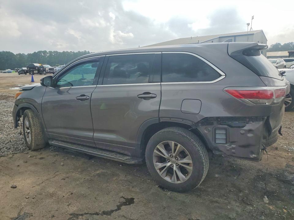 2015 Toyota Highlander VIN 5TDZKRFH7FS090868 COPART salvage auction — FRONT END, Ms - Cert Of Title-Salvaged, sold $4,000 on 2026-07-31 (photo 2)